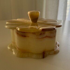 Vintage Onyx Flower-Shaped Trinket Box / Decorative Stone Box